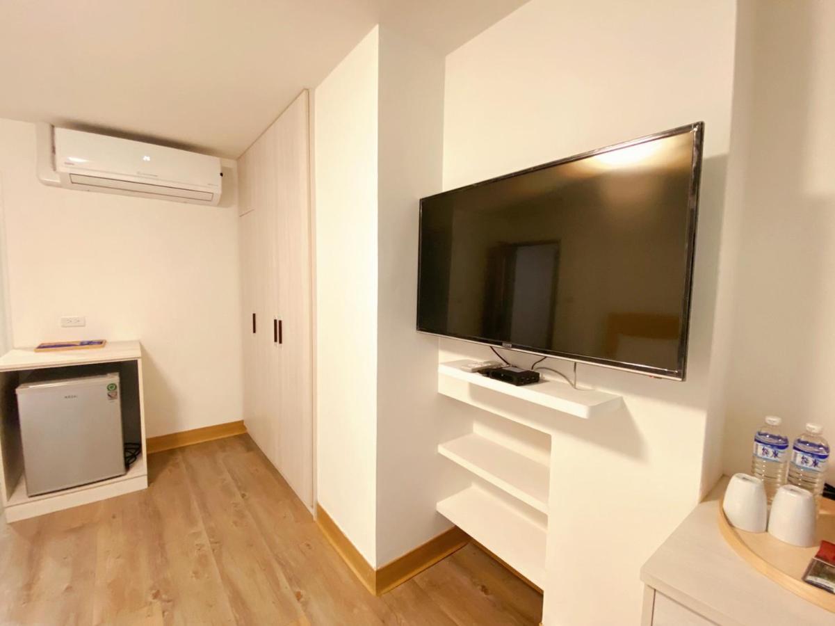 Hotel Huru House Taichung Dış mekan fotoğraf