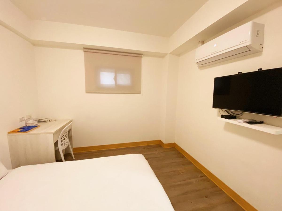 Hotel Huru House Taichung Dış mekan fotoğraf